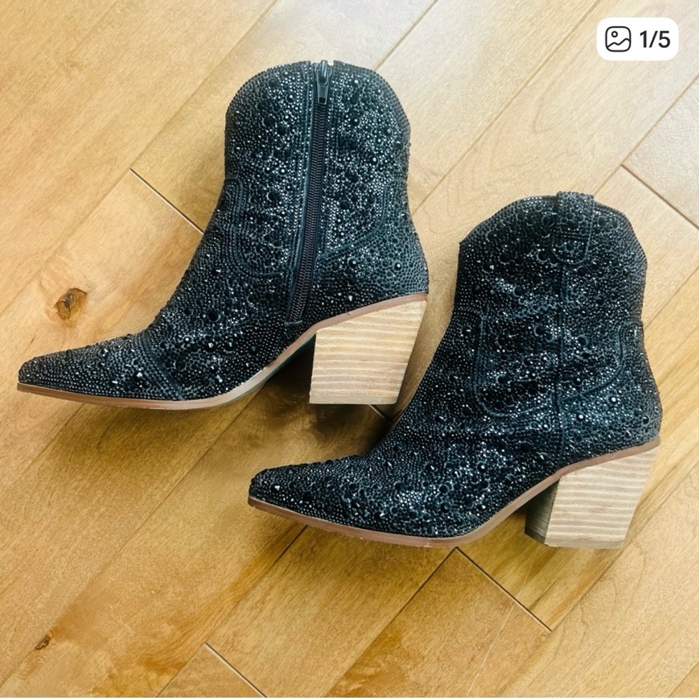 Betsey Johnson Black Rhinestone Studded Cowboy Boots Size 6